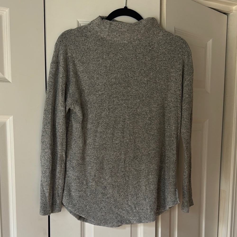 Gray Long Sleeve Sweater